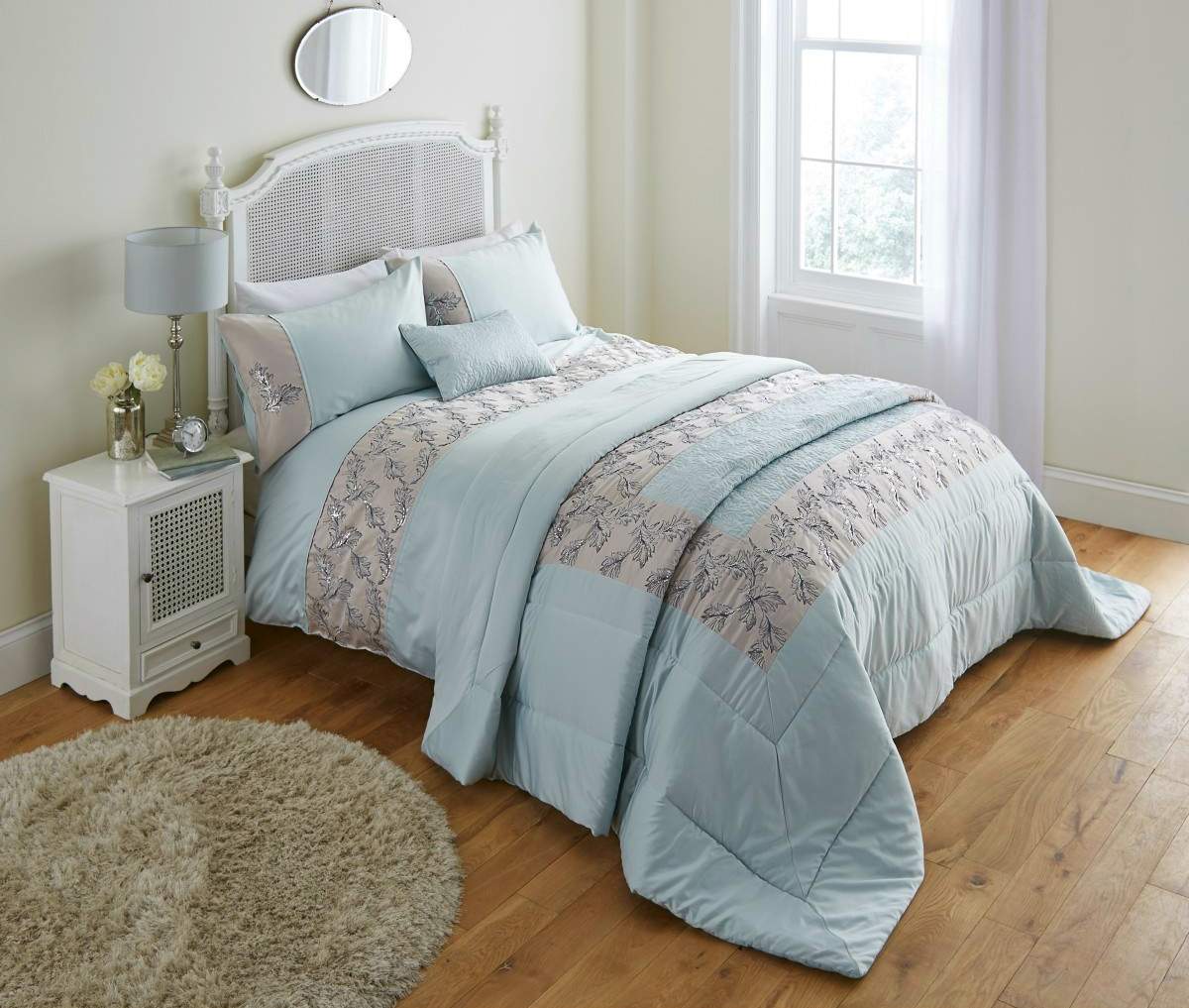 Coloroll Turquoise Iced Leaf Super King Size Duvet Bedding Set